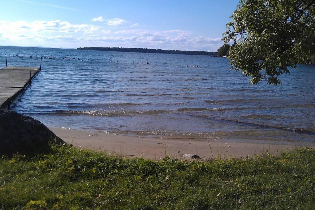 Boende - Stuga Nara Naturen, 3 Km Fran Motala Centrum Av Privat Vard Exterior foto